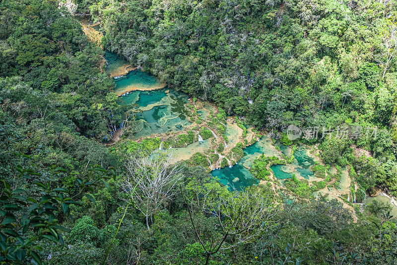 卡比尔河，里约热内卢微光，危地马拉的Champey，琅上古的市政，Alta Verapaz。